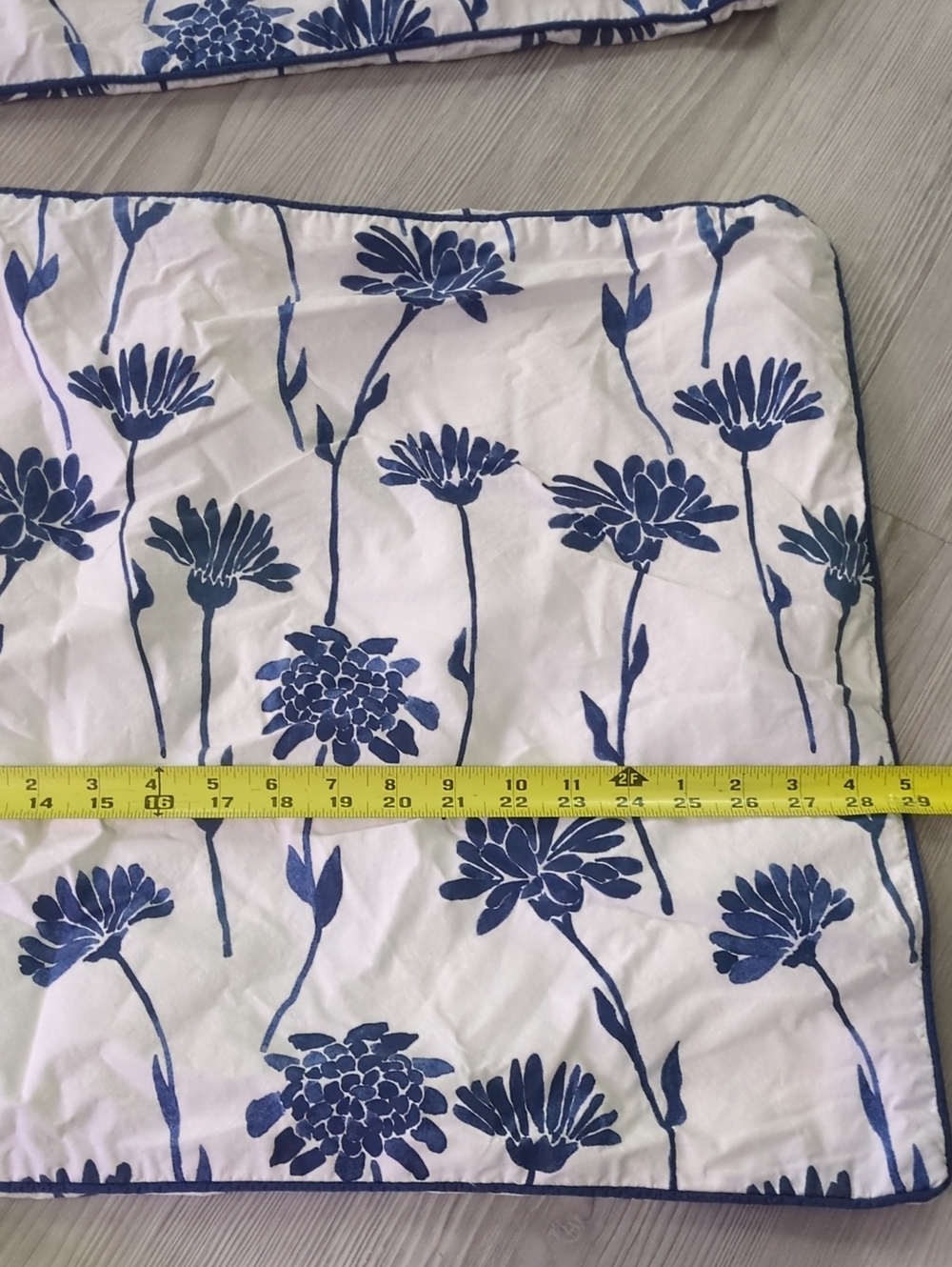 IKEA FINNOXEL Blue White Floral Pillowcases Set of 2 Standard 100% Cotton Cottag - Picture 9 of 10